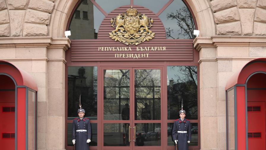 Социолог: Президентът ще предаде поста на неярка политическа фигура
