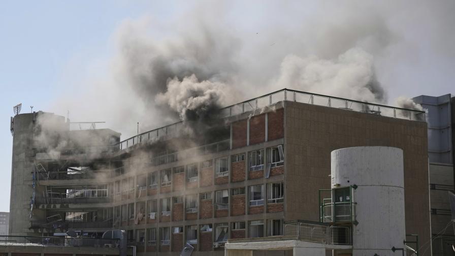 Иранска ракета порази основната болница в...